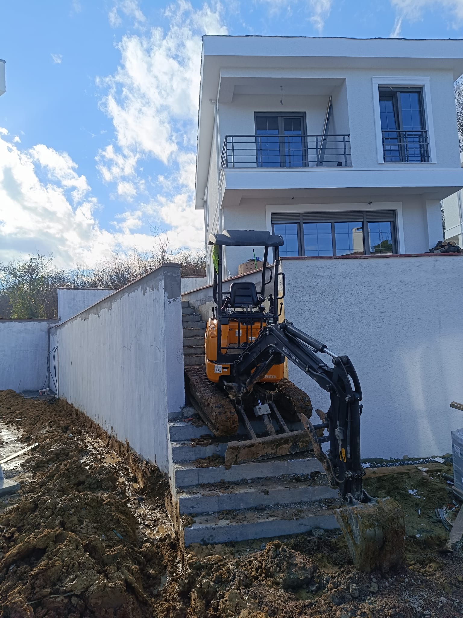 2 Tonluk İş Makinesi